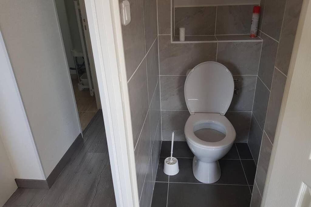 Agréable maison neuve, 5 personnes, piscine hors-sol privée du 15 juin à mi-septembre Moelan-sur-Mer Exterior foto